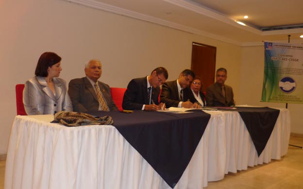 Colegio de Abogados del estado Zulia firma convenio con la Universidad de Yacambú